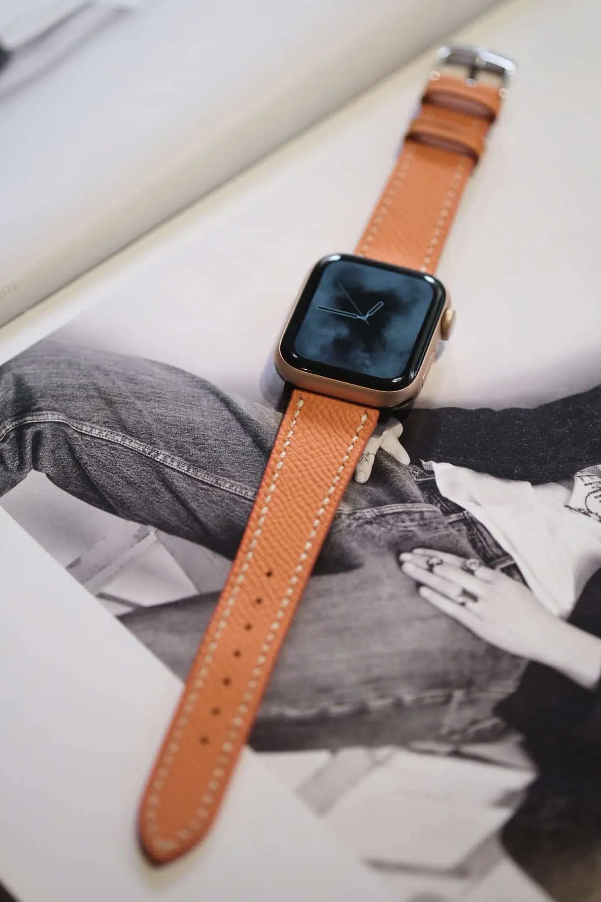 day-dong-ho-apple-watch8