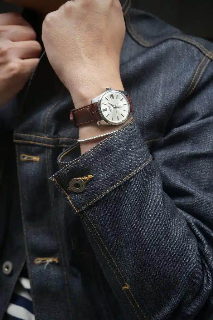 Dây da đồng hồ handmade của Hoa Sa luôn đảm bảo vừa vặn khi đeo trên cổ tay