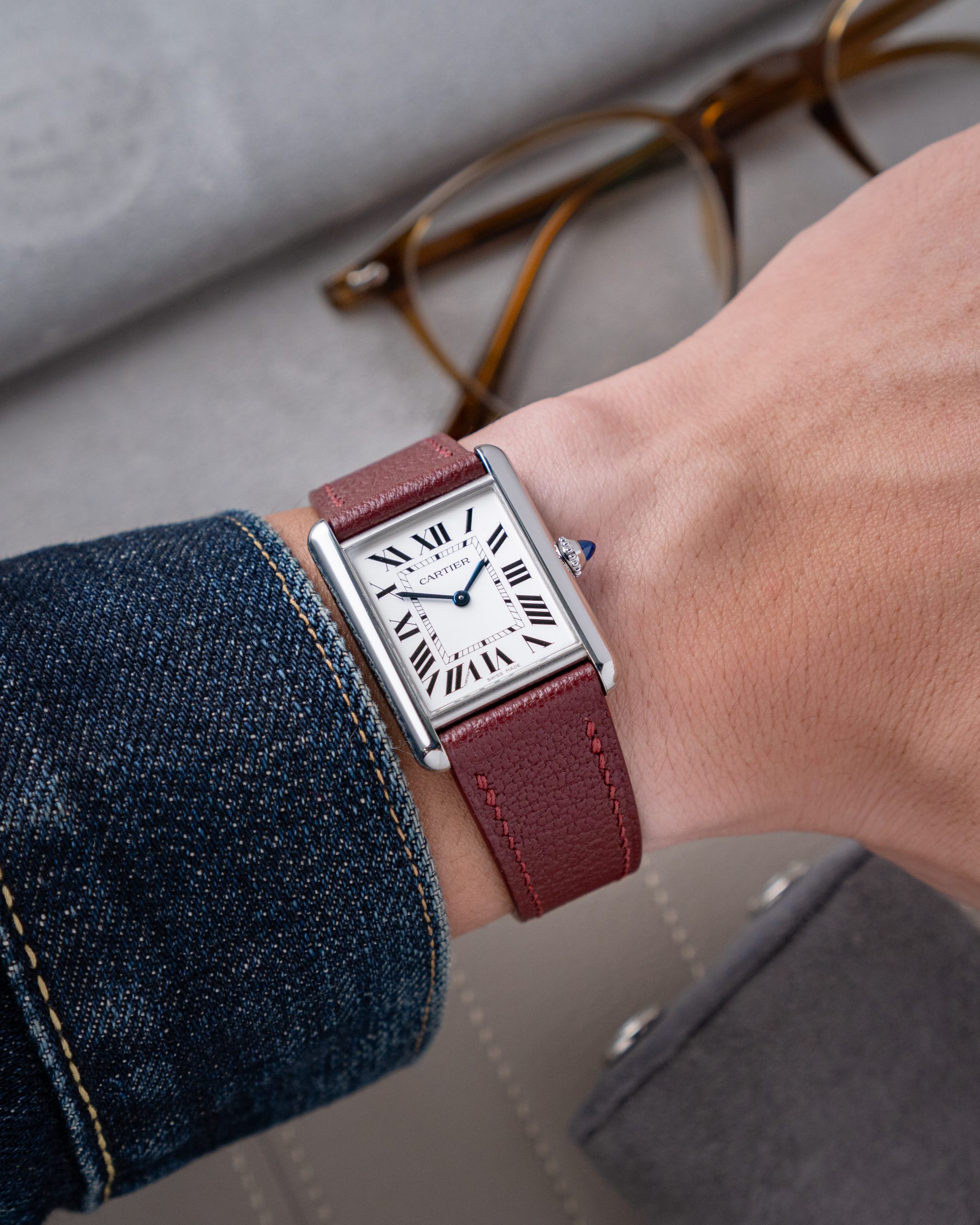 Burgundy Cherve cho Cartier Tank Must
