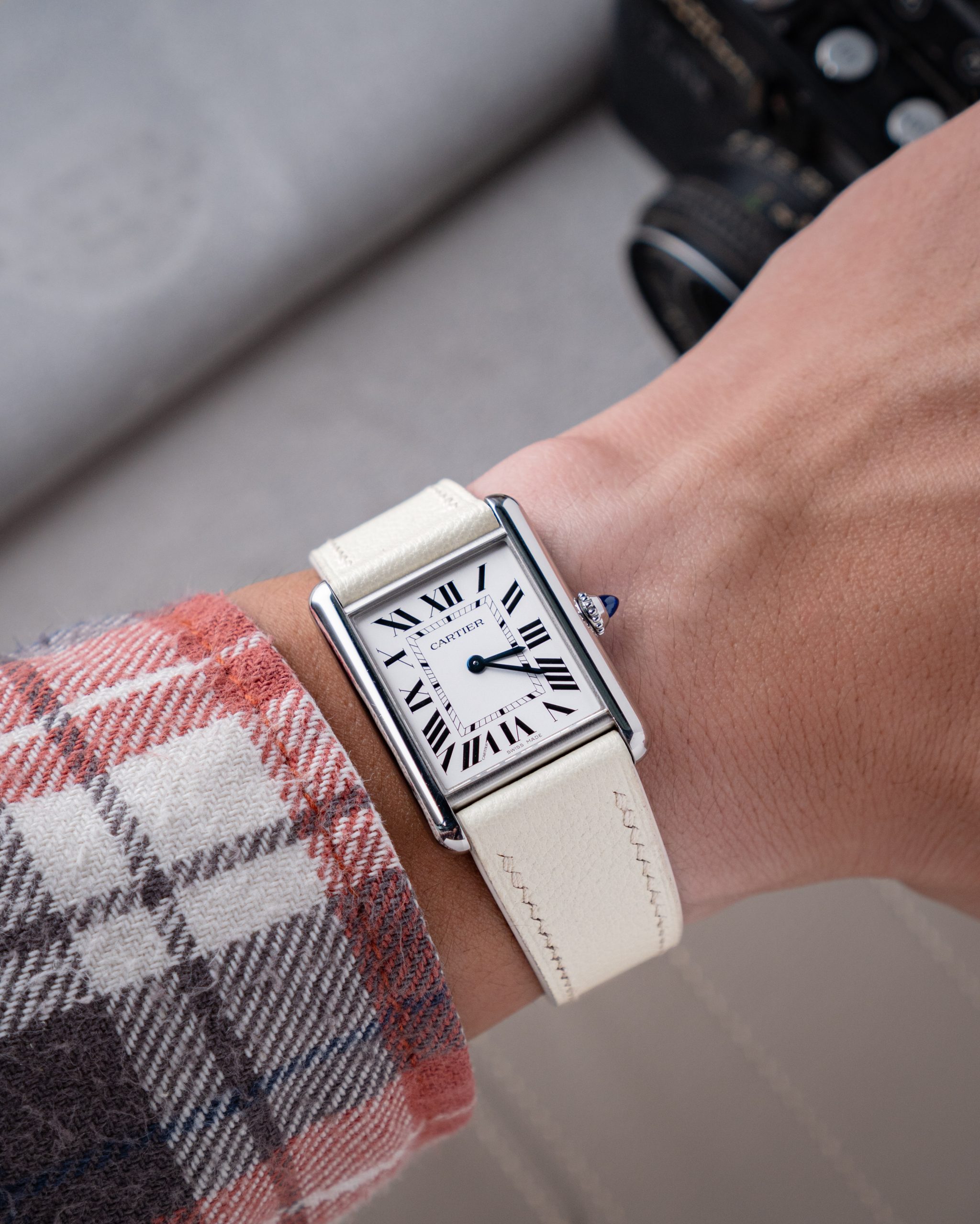 Ivory White Cherve cho Cartier Tank Must